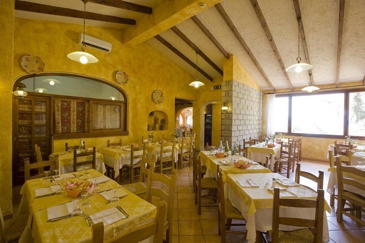 Club Esse Shardana Hotell Santa Teresa Gallura Exteriör bild